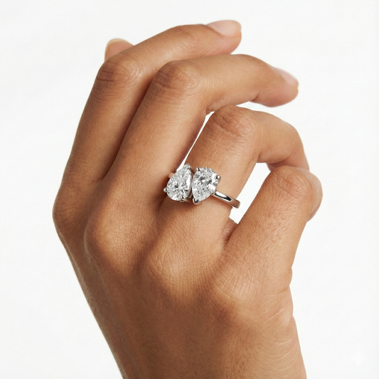 Glitz Duélis Pear Ring
